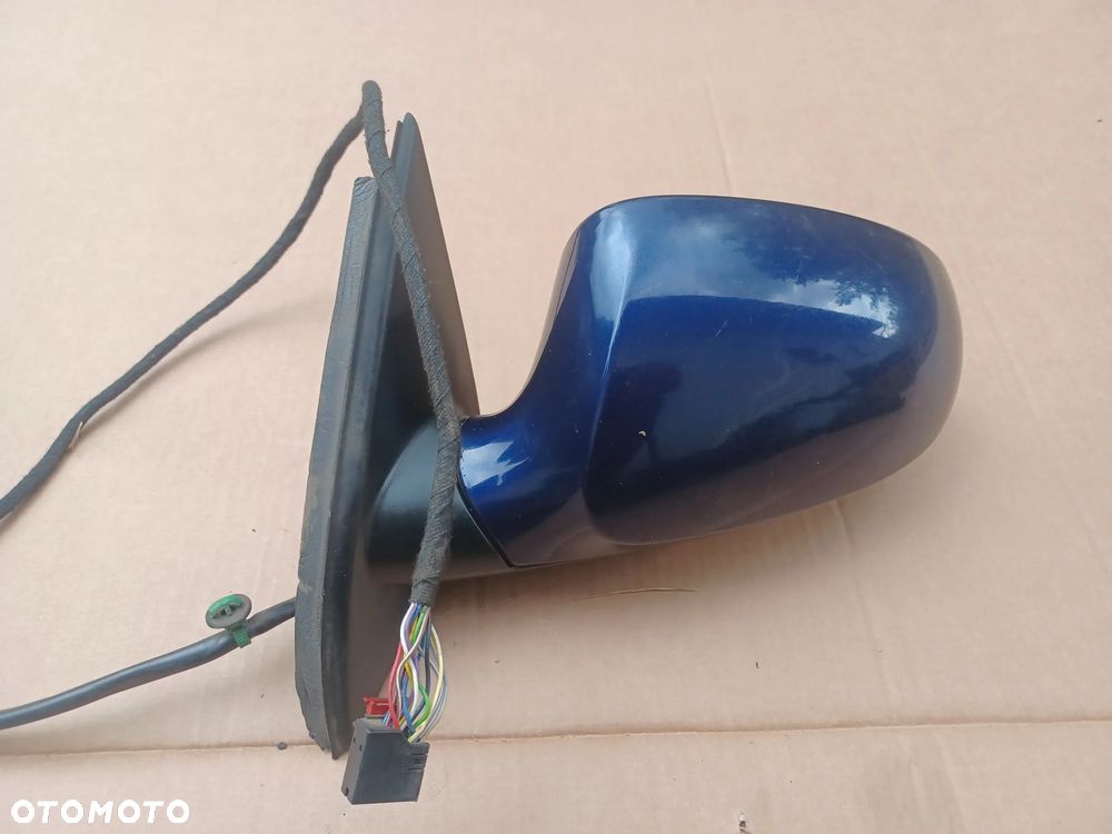 LUSTERKO LEWE PASSAT B6 13PIN LD5Q - 1