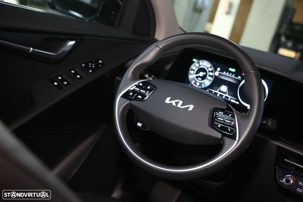 Kia Niro EV 64kWh Drive - 22