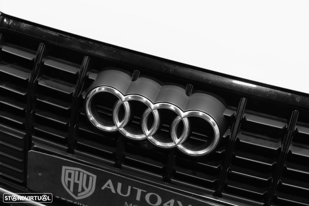 Audi Q3 45 TFSIe S line S tronic - 18