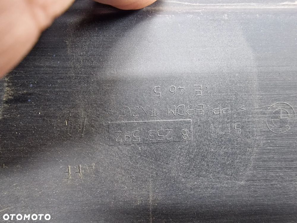 BMW E46 COMPACT 00- PRAWA LISTWA PROGOWA / NAKŁADKA PROGU , NR 51718253592 , NR AUKCJI PR285 - 13