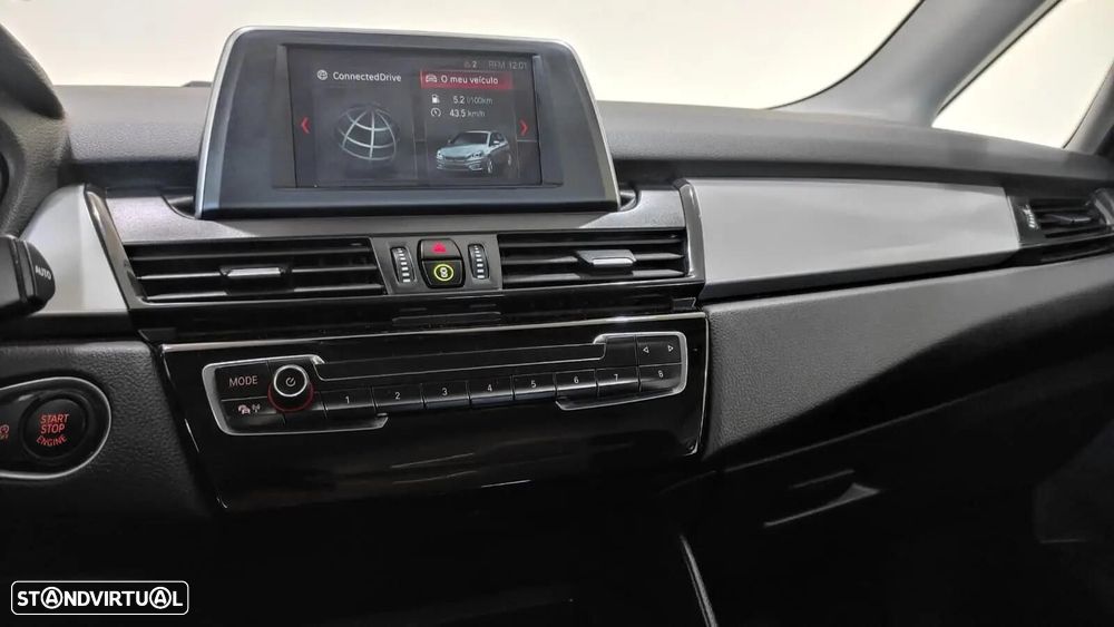 BMW 216 Active Tourer - 28