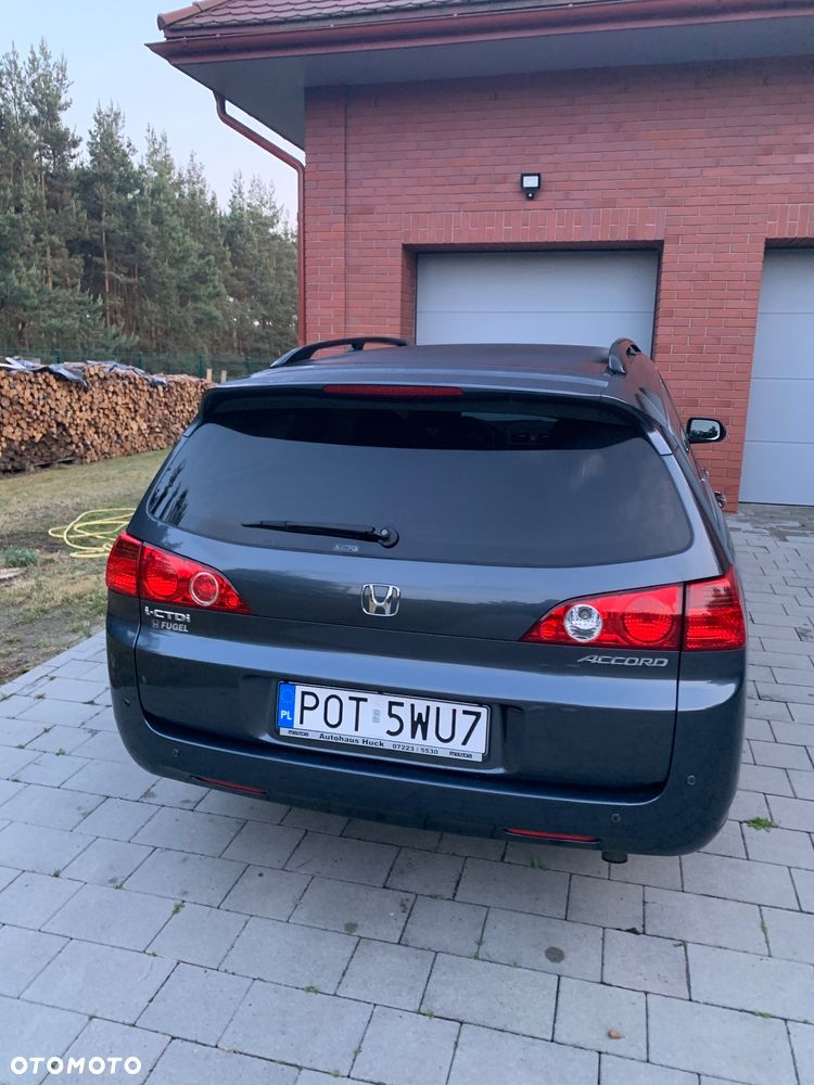 Honda Accord 2.2i-CDTi Executive - 6