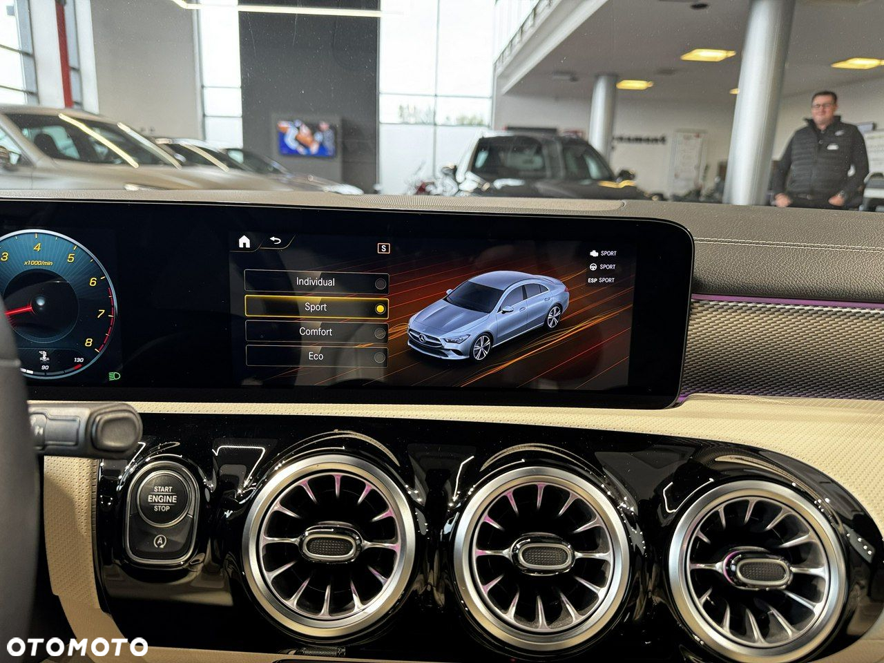 Mercedes-Benz CLA - 24