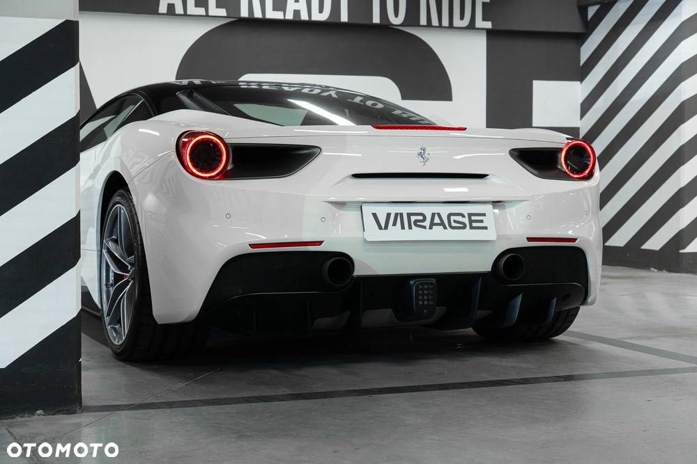 Ferrari 488 - 23