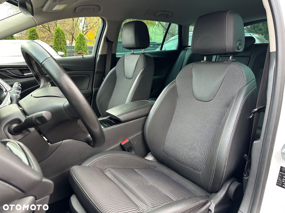 Opel Insignia Sports Tourer 1.6 Diesel Business Edition - 19