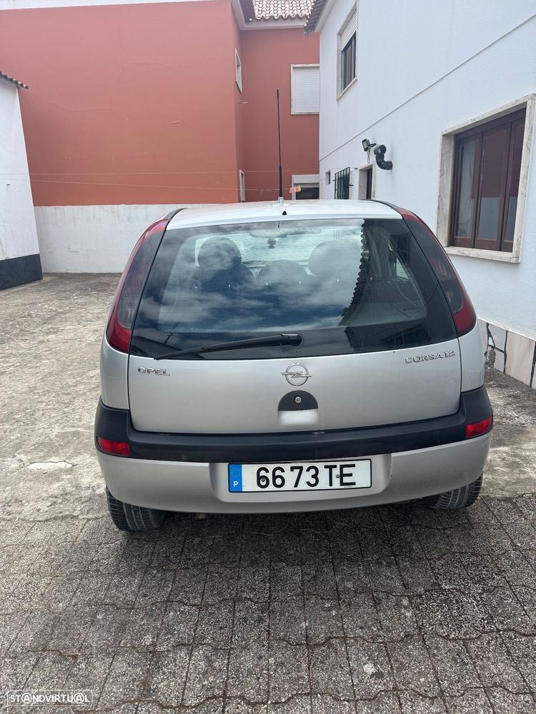Opel Corsa 1.2 16V City - 11