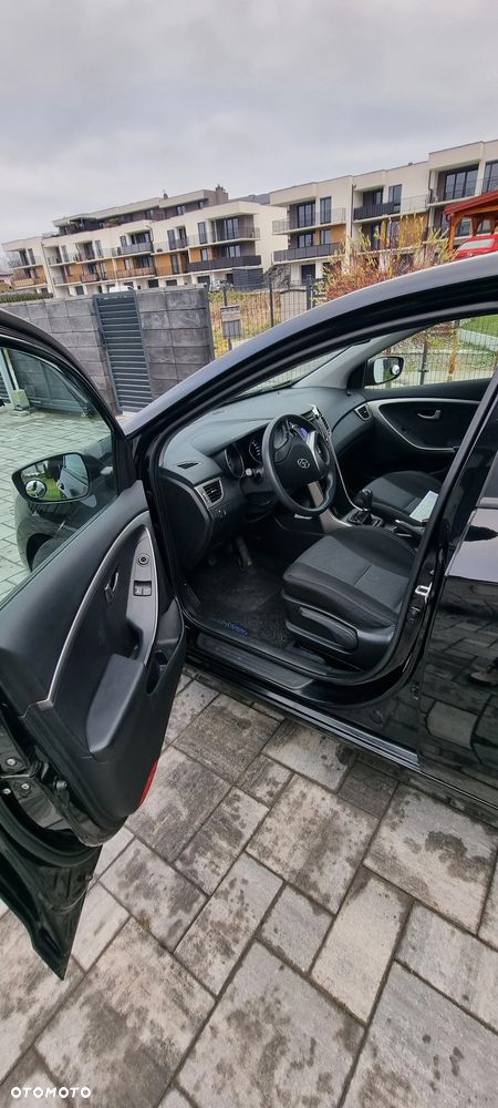 Hyundai i30 1.4 Classic + - 16