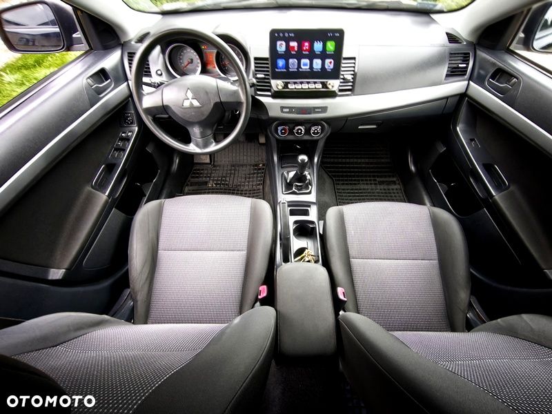 Mitsubishi Lancer - 6