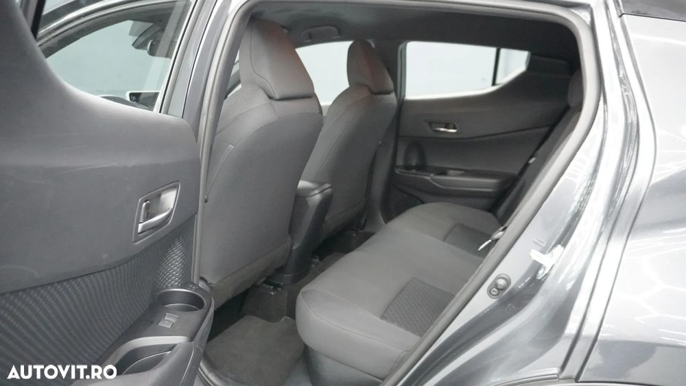 Toyota C-HR Hybrid Business-Edition - 12