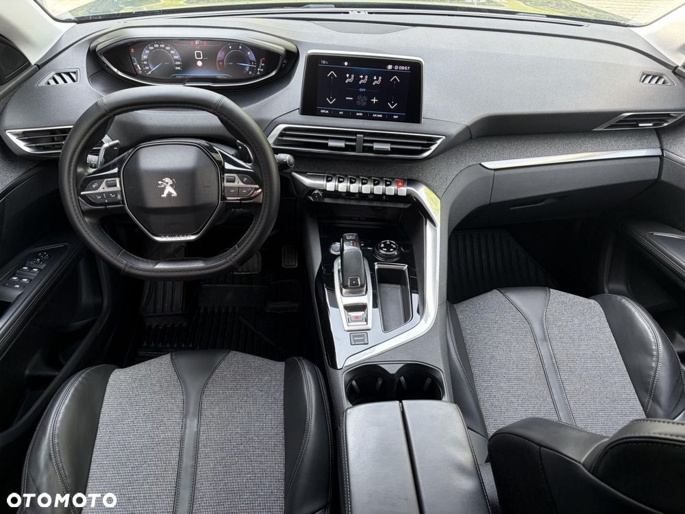 Peugeot 5008 - 13