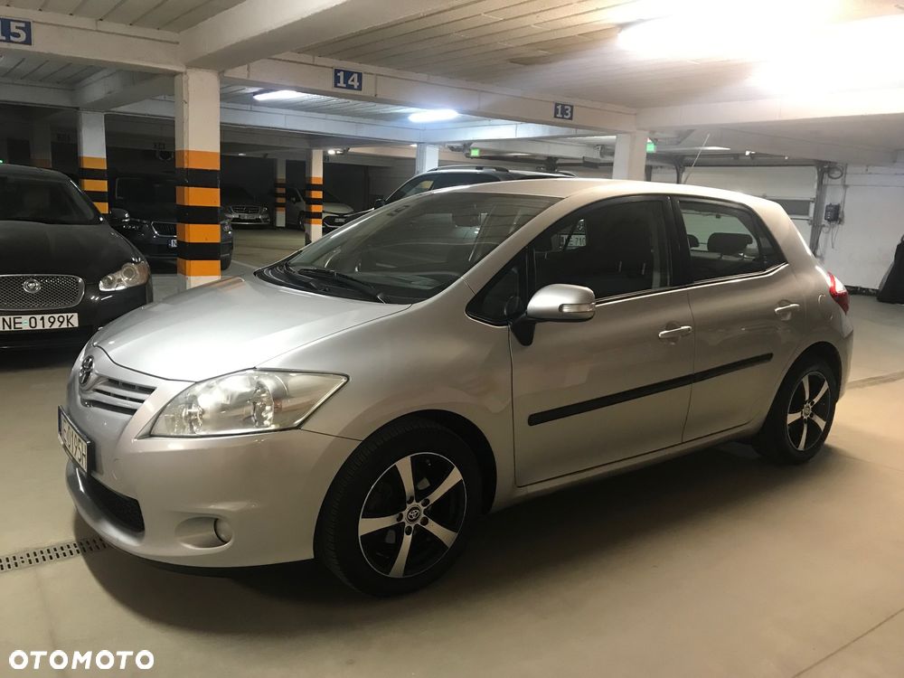 Toyota Auris 1.6 Premium MM - 2