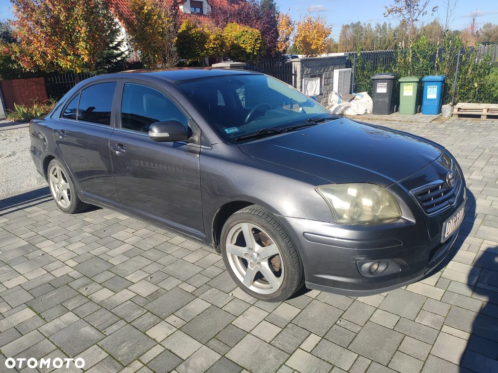 Toyota Avensis 1.8 VVT-i - 2