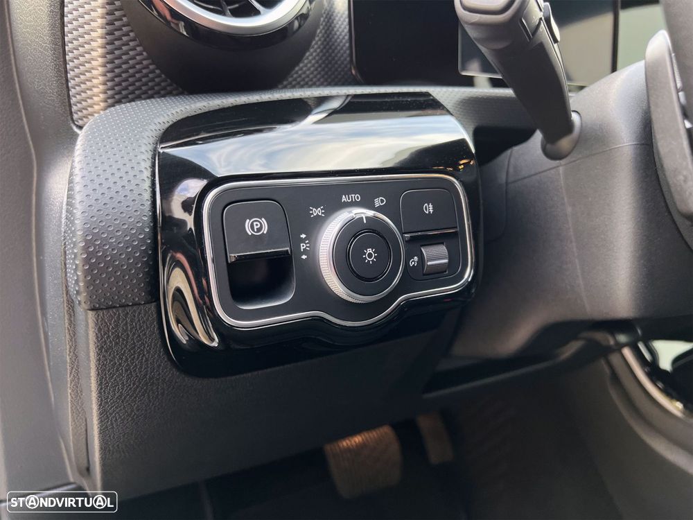 Mercedes-Benz A 180 d Progressive Aut. - 18