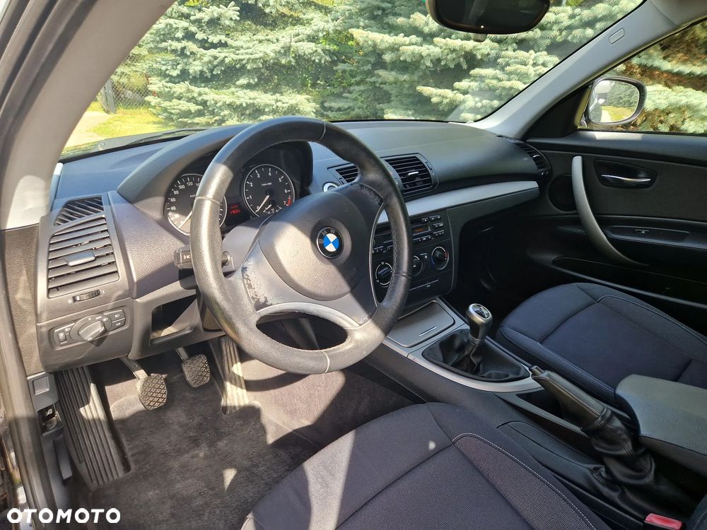 BMW Seria 1 116i - 12