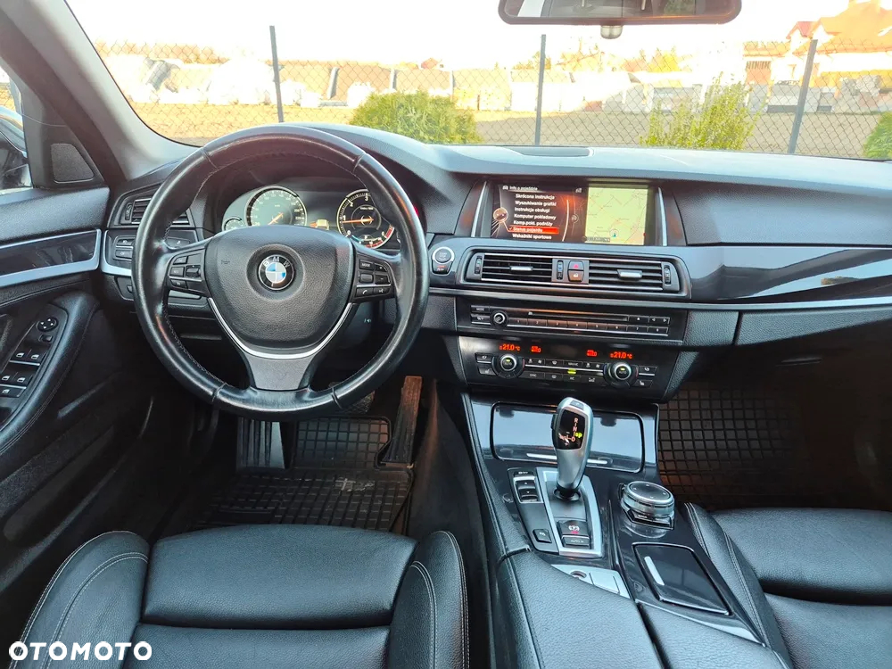 BMW Seria 5 518d Business Edition sport - 14
