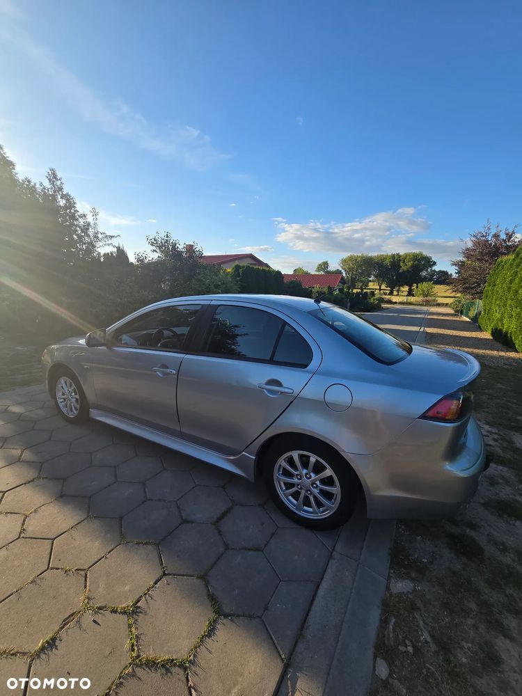 Mitsubishi Lancer - 4