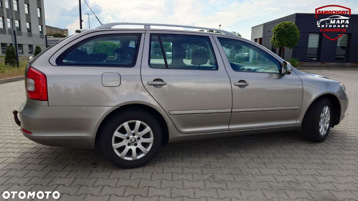 Skoda Octavia 1.4 TSI Ambiente DSG - 10