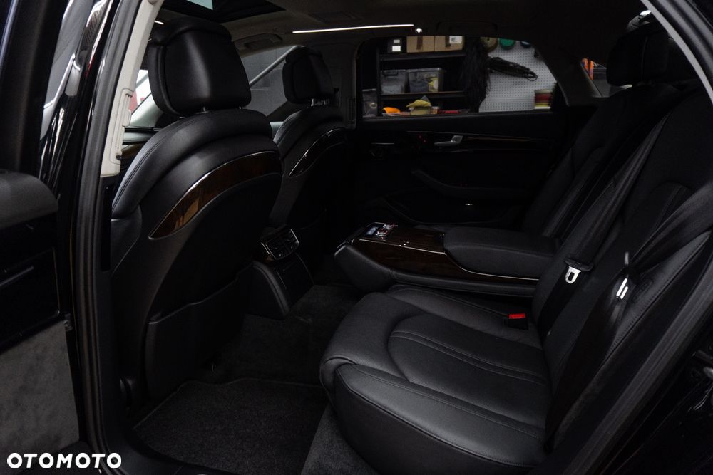 Audi A8 4.0 TFSI Quattro tiptronic - 32