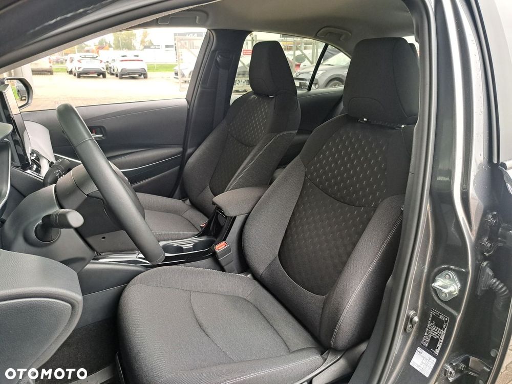 Toyota Corolla 1.8 Hybrid Style - 18