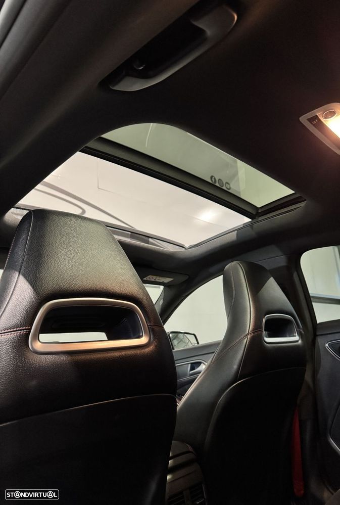 Mercedes-Benz CLA 45 AMG 4-Matic - 13