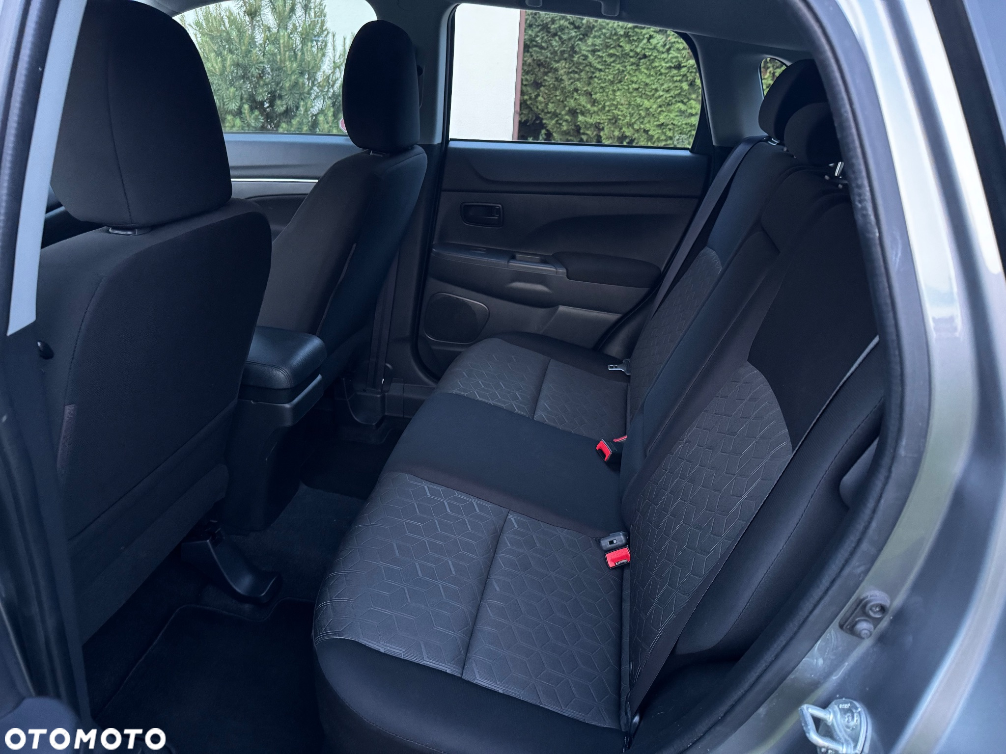 Mitsubishi ASX 2.0 4WD CVT Intro Edition+ - 18