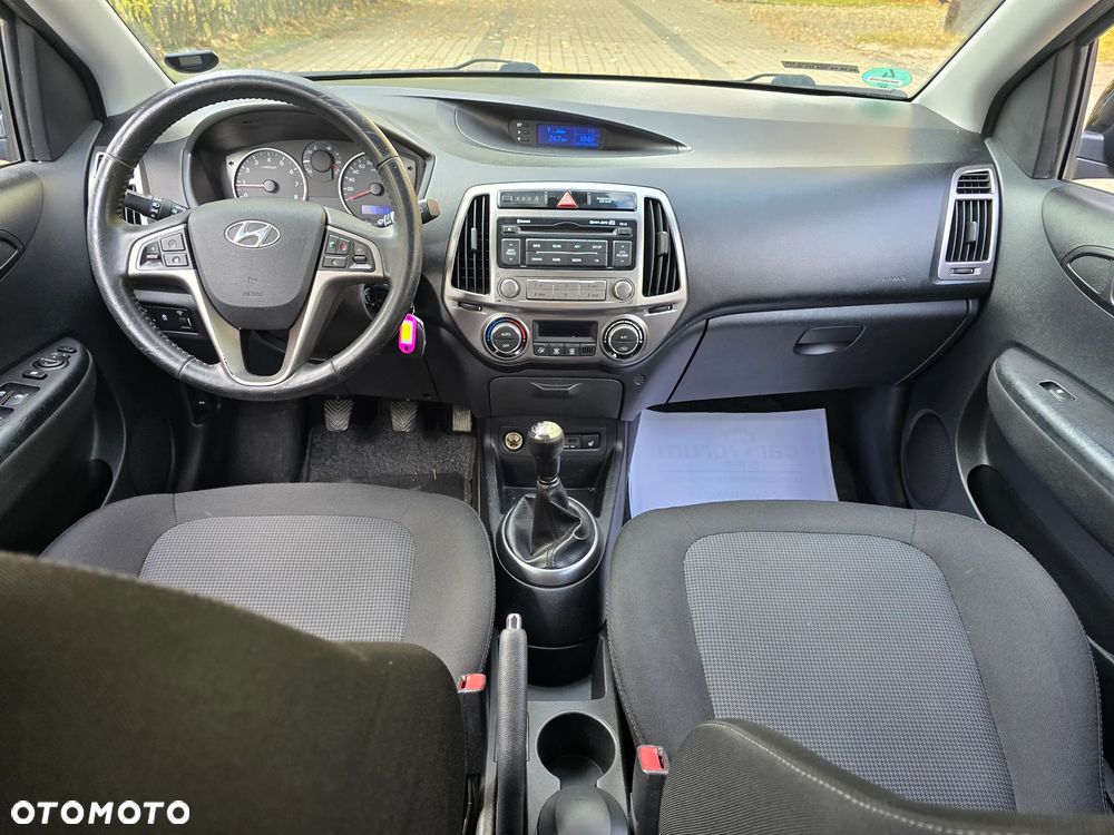 Hyundai i20 - 22
