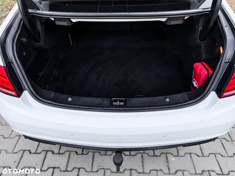 Mercedes-Benz Klasa E 220 d 9G-TRONIC Sport Edition - 14