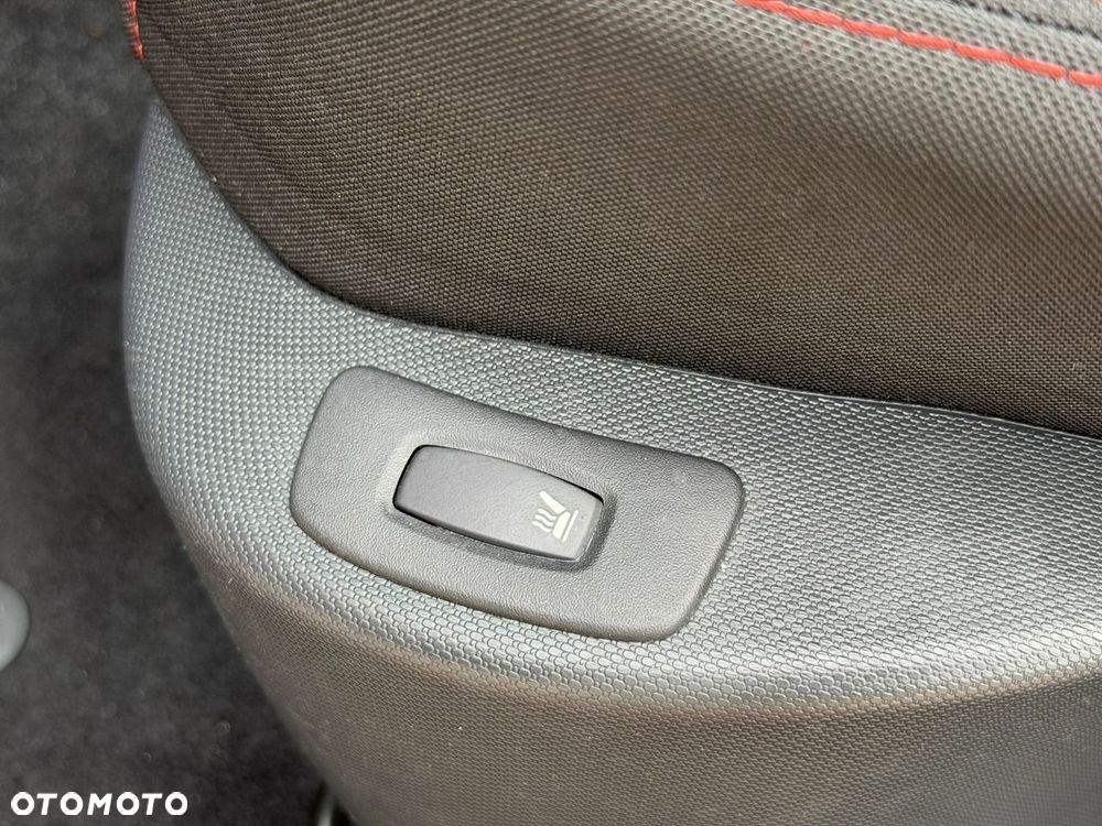 Renault Clio - 16