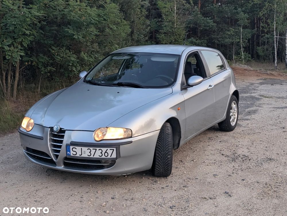 Alfa Romeo 147 1.9 JTD Distinctive - 1