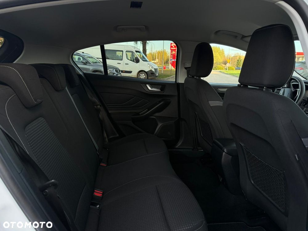 Ford Focus 1.0 EcoBoost STart-Stopp-System TITANIUM - 8