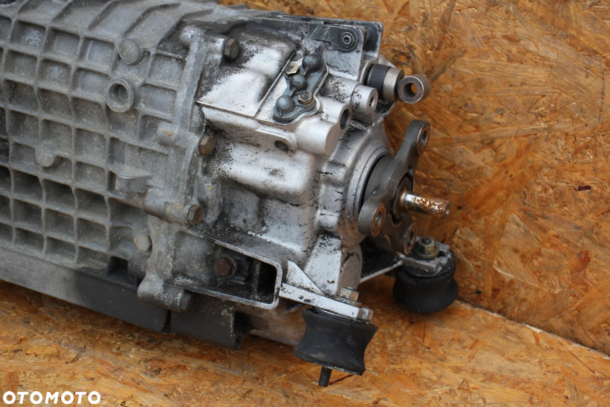 Skrzynia Biegów BMW m30 3.0 3.5 e32 e34 e28 manualna 5 biegów 2600130292 - 8