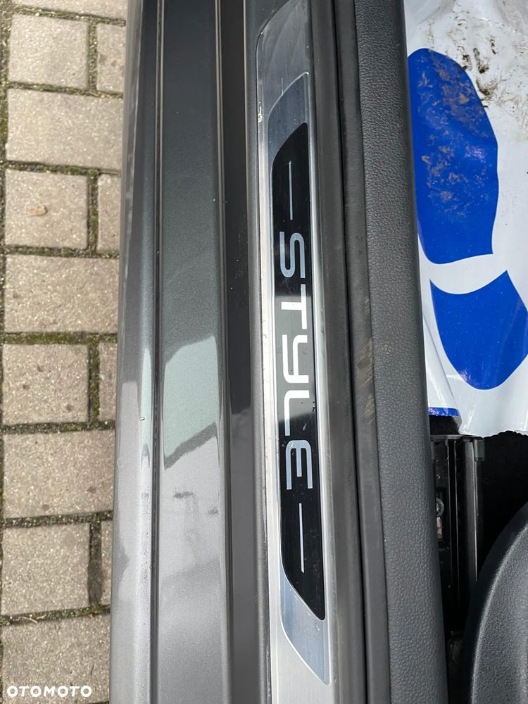 Volkswagen Polo 1.2 Team - 16