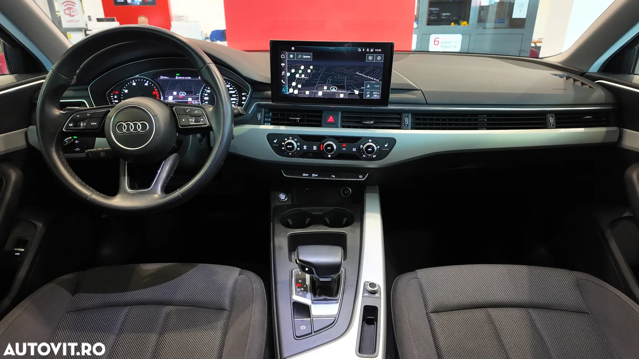 Audi A4 Avant 35 TDI S tronic - 14