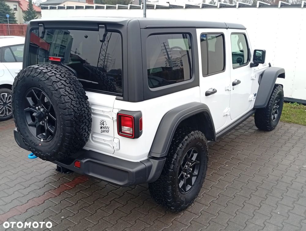 Jeep Wrangler - 11