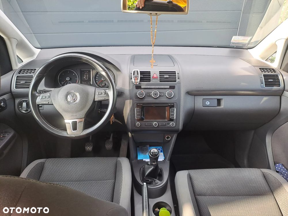 Volkswagen Touran 2.0 TDI DPF BlueMotion Technology MATCH - 6