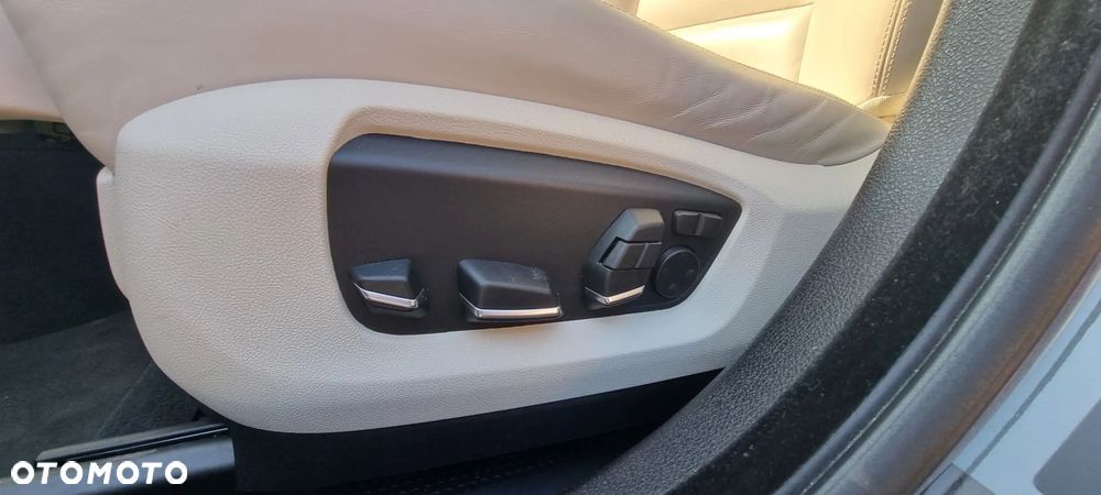 BMW 5GT 550i Luxury Line - 15