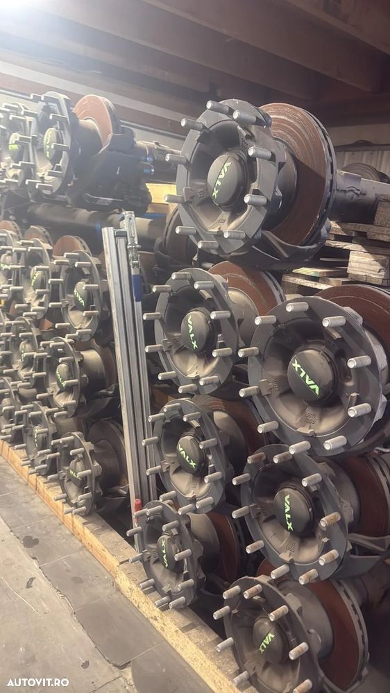 Axe Axa VALX noi compatibil SAF - 30 buc disponibile : cu ETRIERI BUTUCI flansa MIJLOC - 1