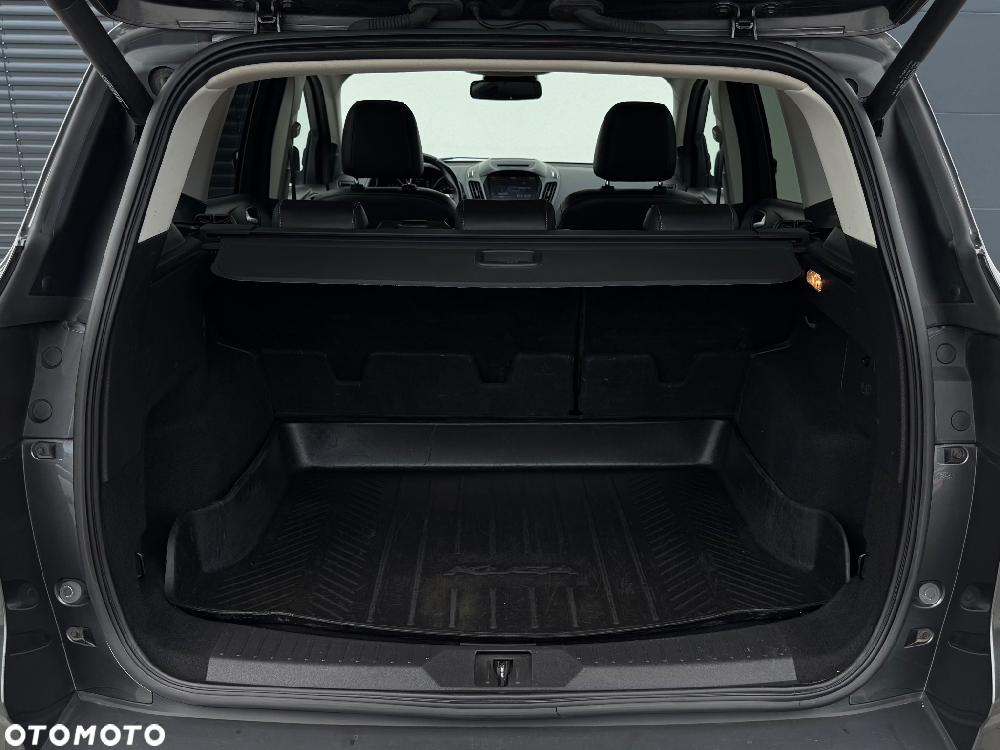 Ford Kuga 2.0 TDCi 4WD Titanium - 35