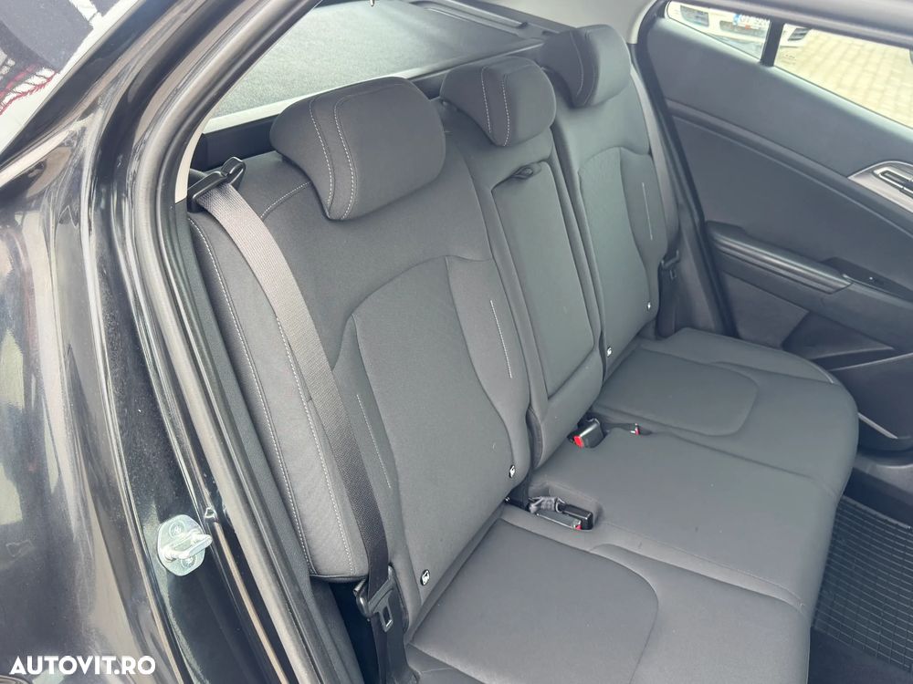 Kia Sportage 1.6 DSL MHEV 7DCT HP 4x2 Business Line - 21