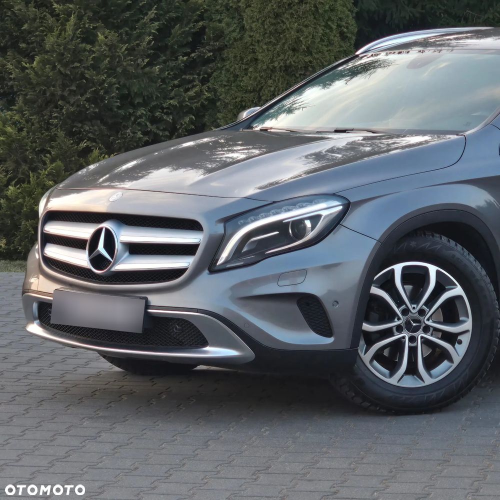 Mercedes-Benz GLA 220 d 4Matic 7G-DCT AMG Line - 4