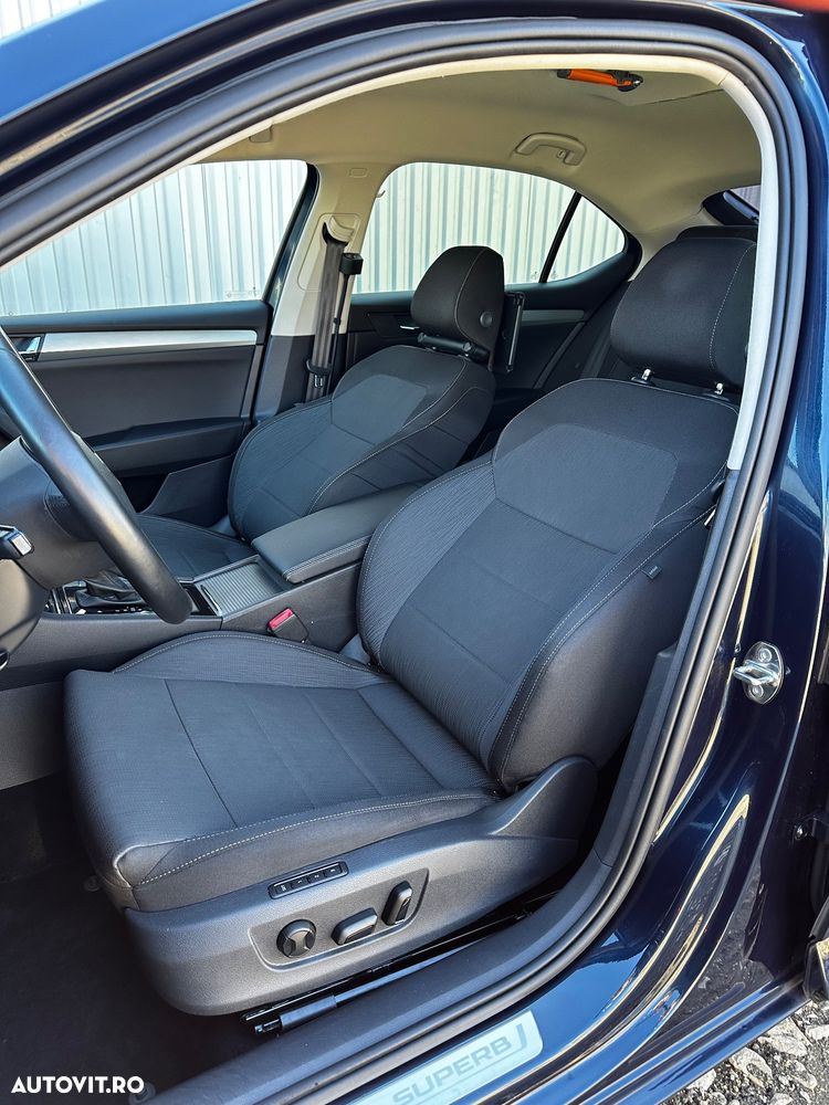 Skoda Superb 1.6 TDI DSG Ambition - 15