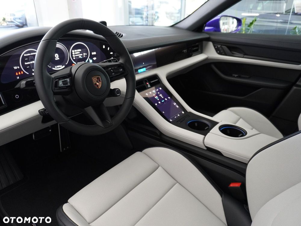 Porsche Taycan 105kWh 4S Black Edition - 30