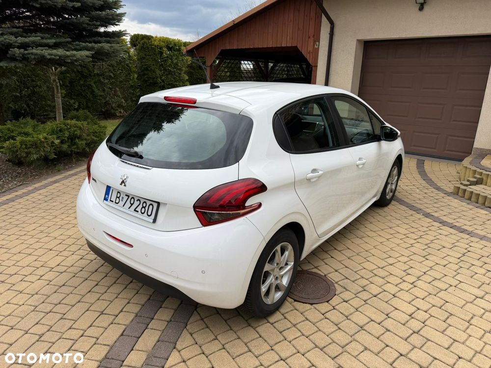Peugeot 208 PureTech 82 Start & Stop Style - 4