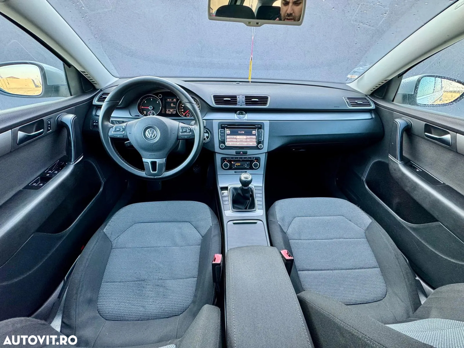 Volkswagen Passat - 10