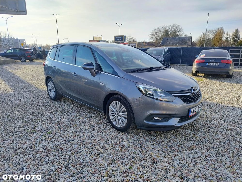 Opel Zafira 1.4 T Cosmo EU6 - 1