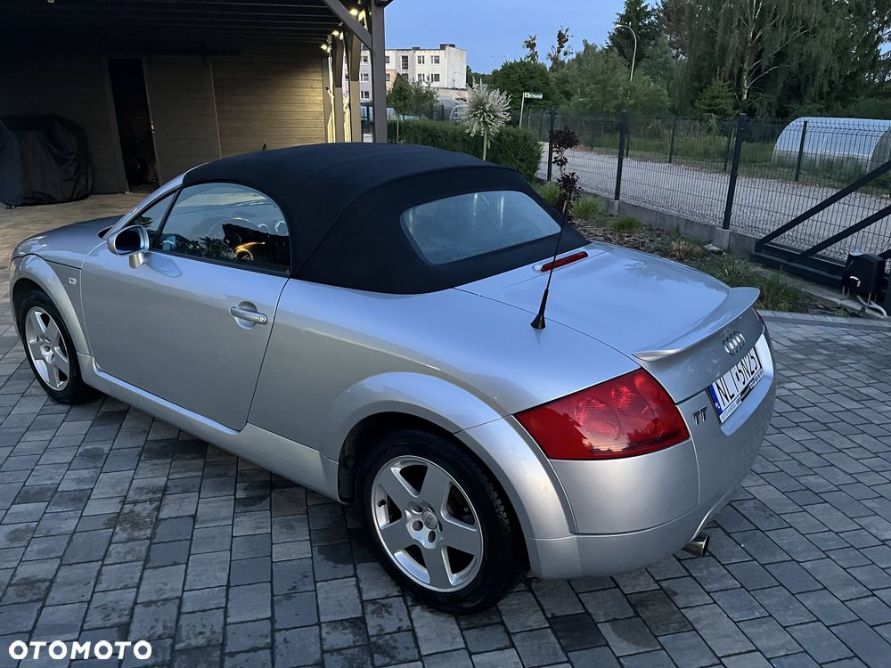 Audi TT Roadster - 2