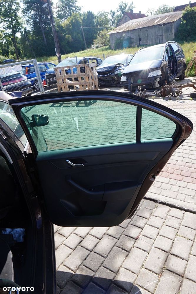 DRZWI TYLNE PRAWE RAPID NH3 LB LIFTBACK LF8Z  BRĄZOWY TOPAZ SKODA 2012-2019 - 8