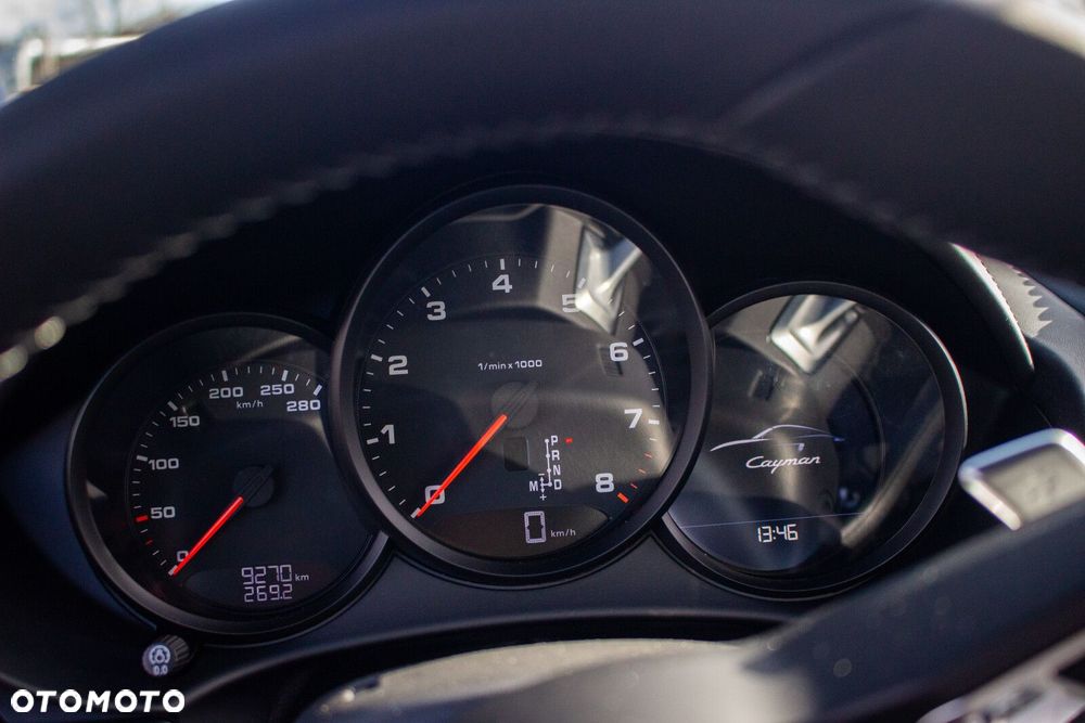 Porsche 718 Cayman GPF PDK - 12