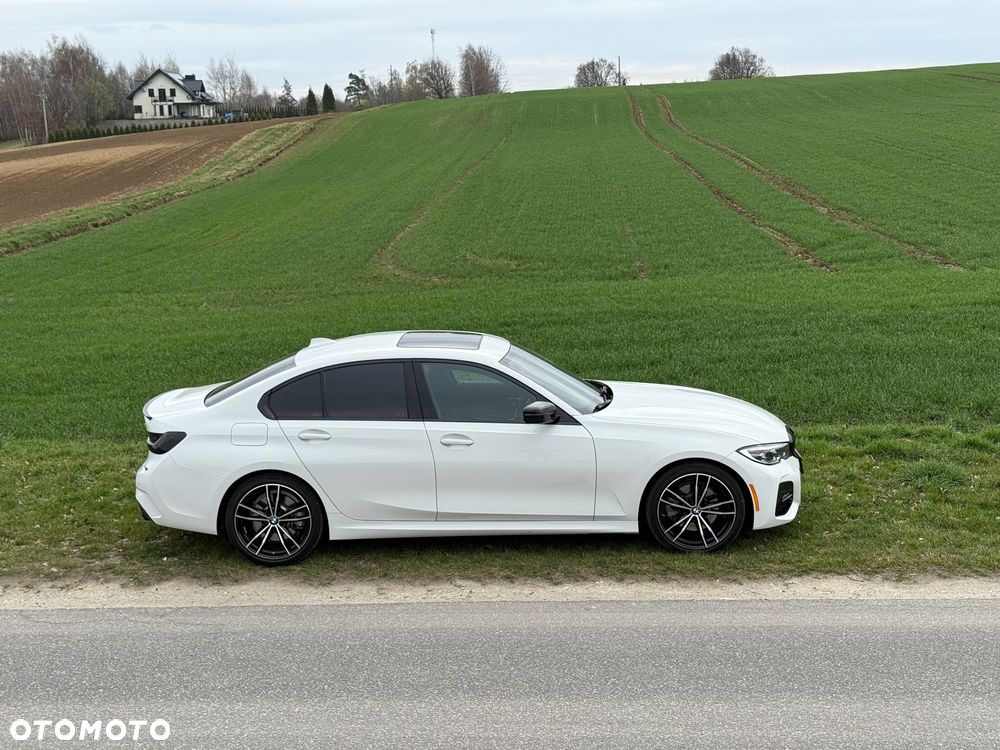 BMW Seria 3 330i xDrive M Sport - 27