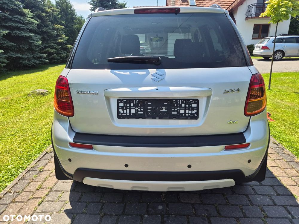 Suzuki SX4 1.6 VVT 4x4 Style - 5
